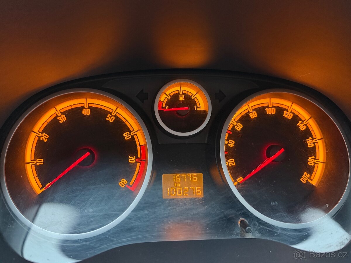 Opel Corsa, benzin, nová STK, 101.000 km - 7