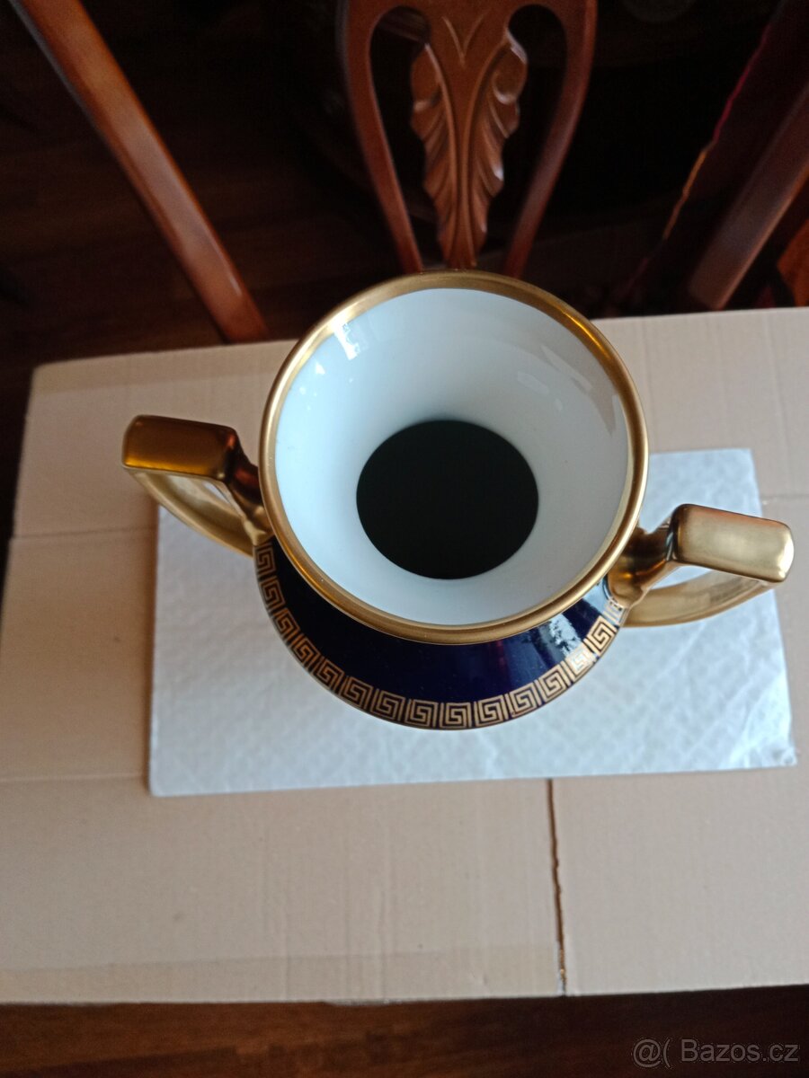 Krasná stará porcelánová zdobená amfora, - 7