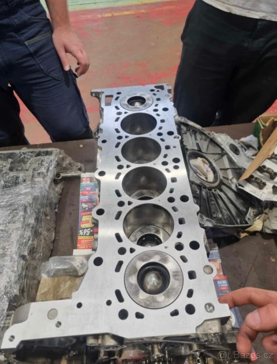 BMW 730D F01 2012 - 7