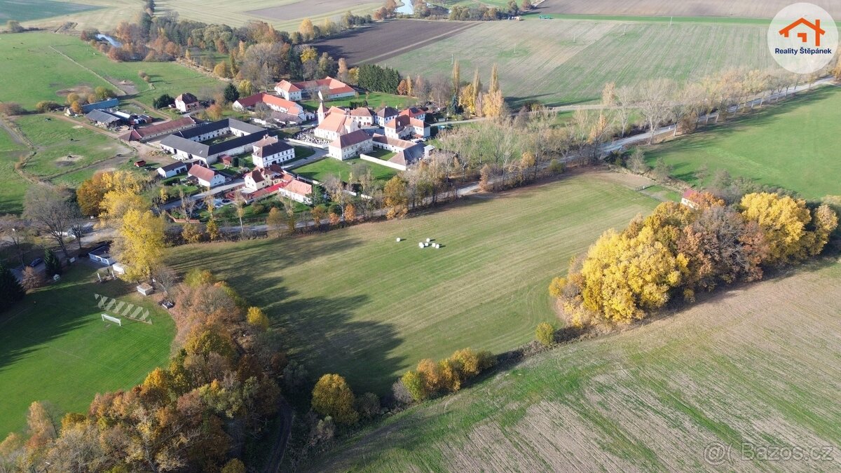 Prodej stavebního pozemku 19 527 m² - 7
