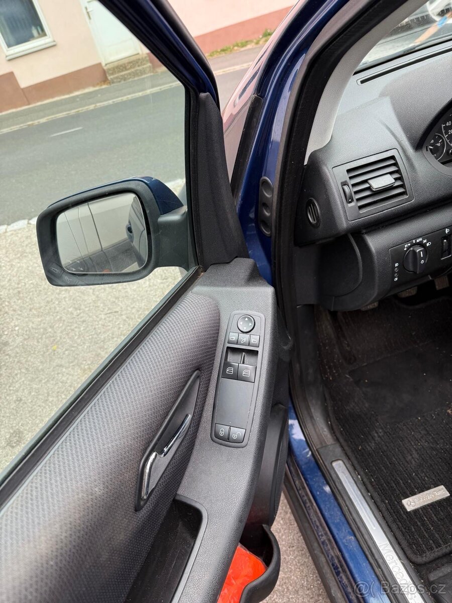 Mercedes benz A169 - 7