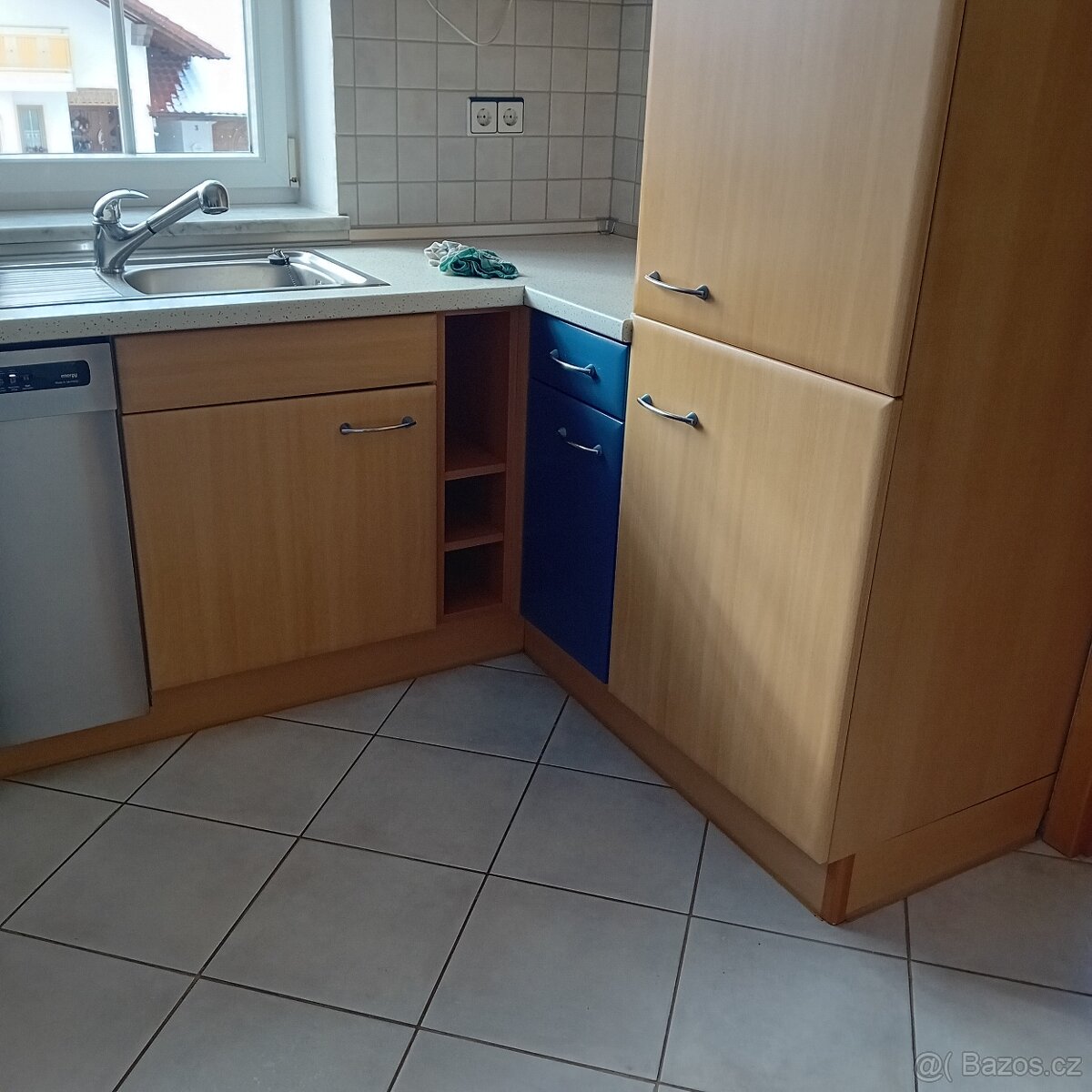 Kuchyňská linka se spotřebiči - 7