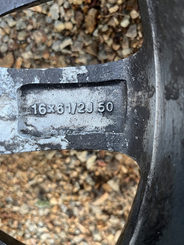 Kompletní sada zimních kol - 7