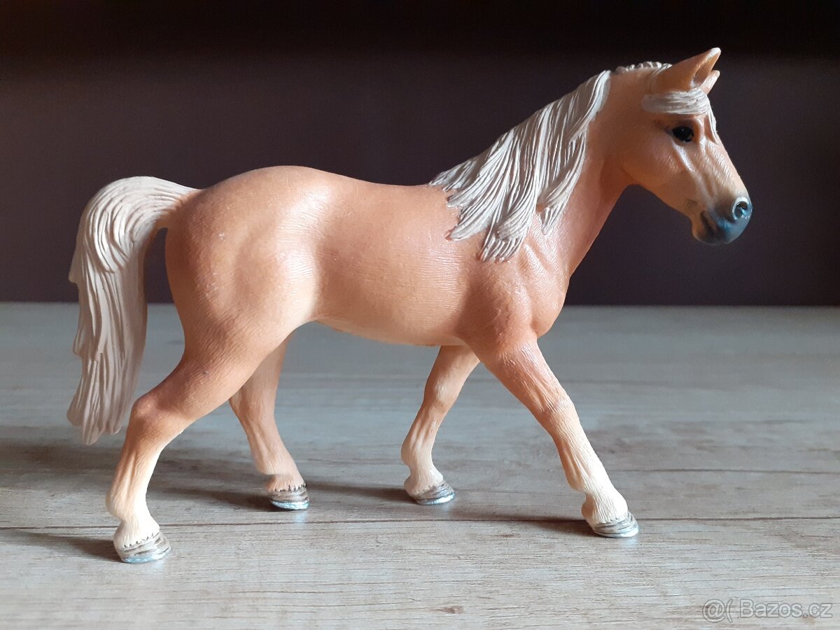 SCHLEICH Koně SBĚRATELSKÉ FIGURKY 4 - 7