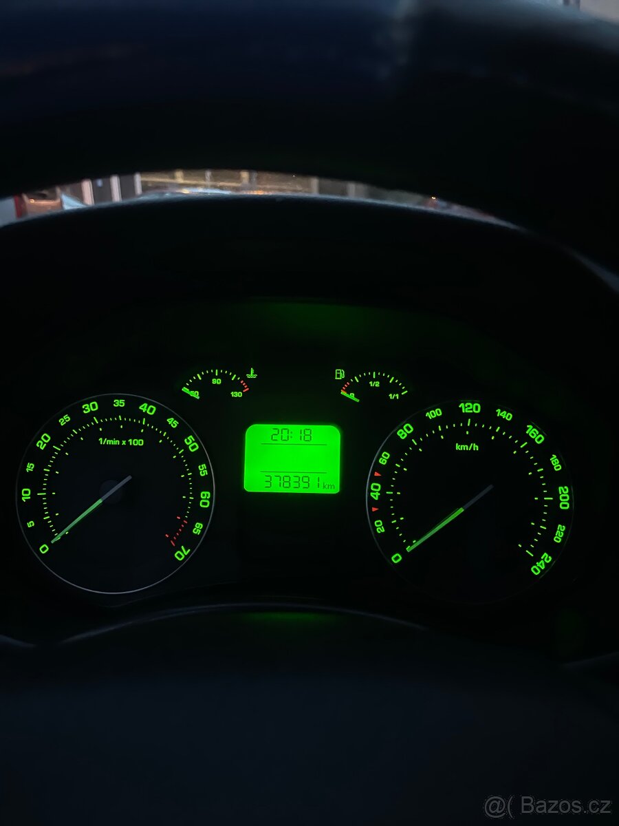 Škoda octavia 1.6fsi 85kw r.v 2006 - 7