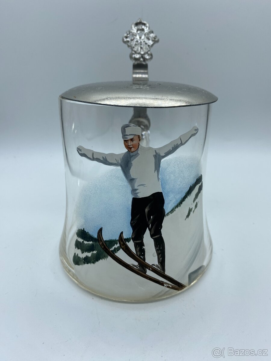 Sběratel nabízí staré korbele s cínovými víčky - 7