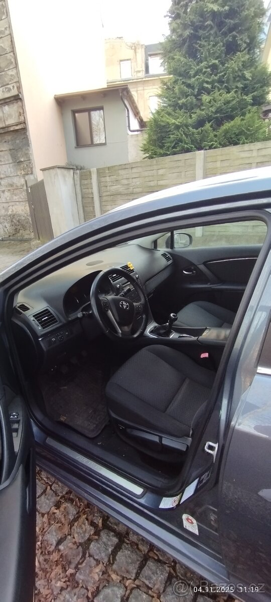 Toyota Avensis - 7