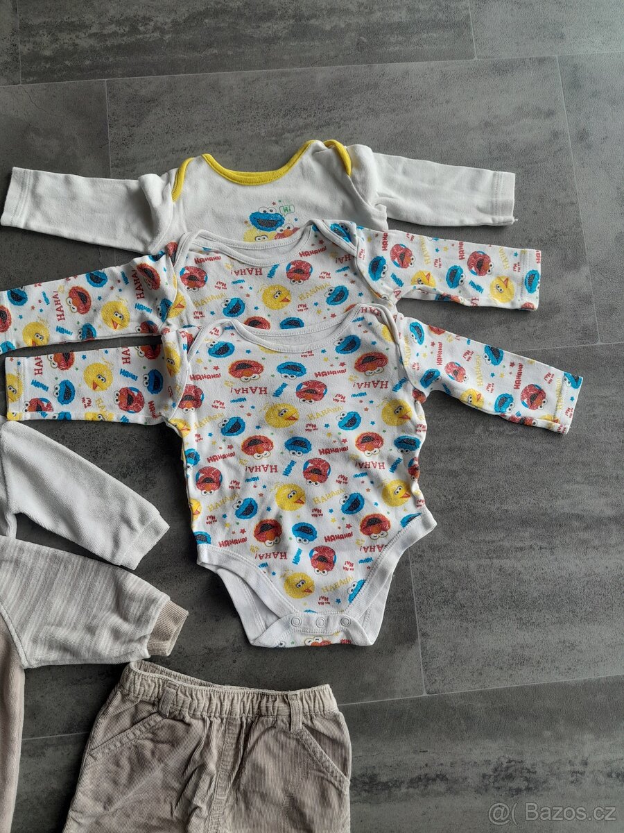 Neutrální oblečení vel.62 - 7