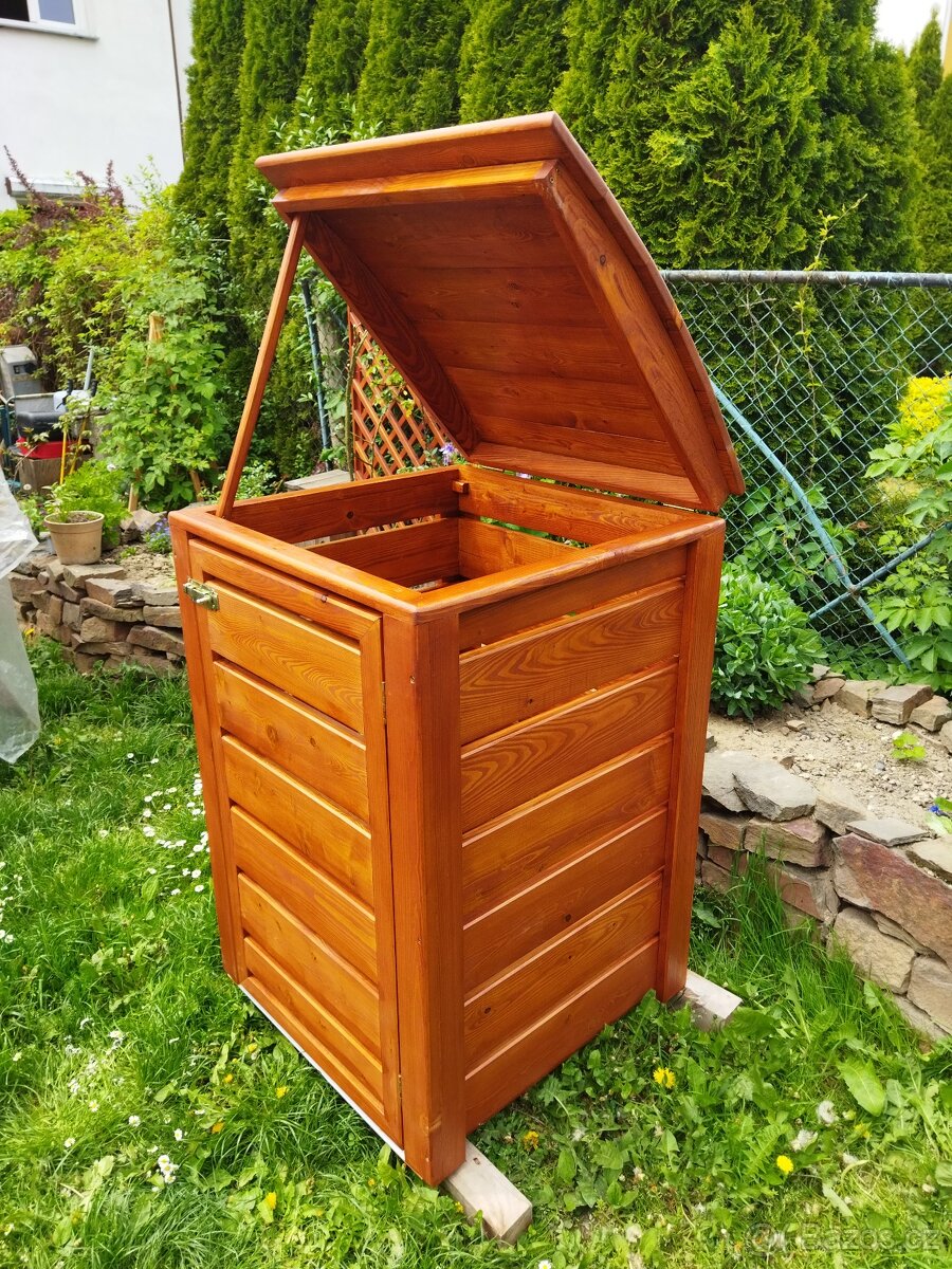 Vyvýšený záhon z modřínu. - 7