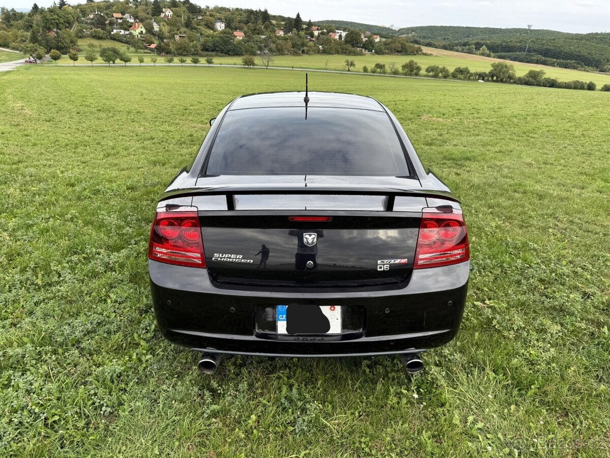 Dodge Charger SRT8 6.1HEMI 317kw LPG - 7