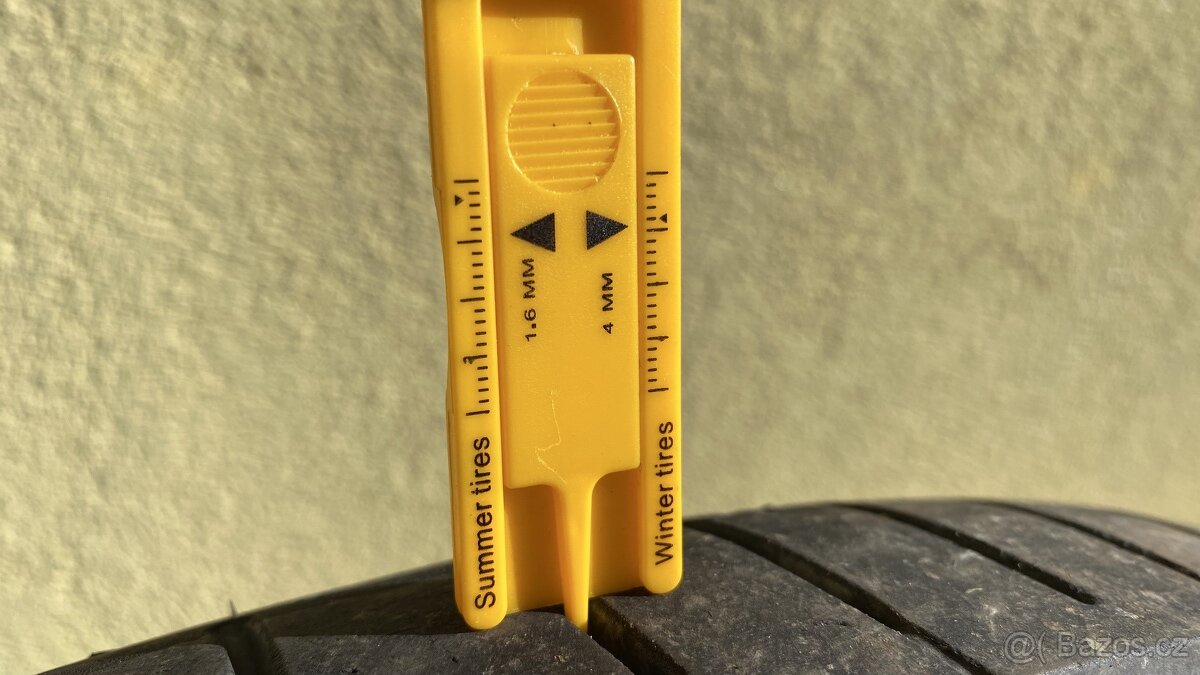 Hankook 215/55 R 17 - 7