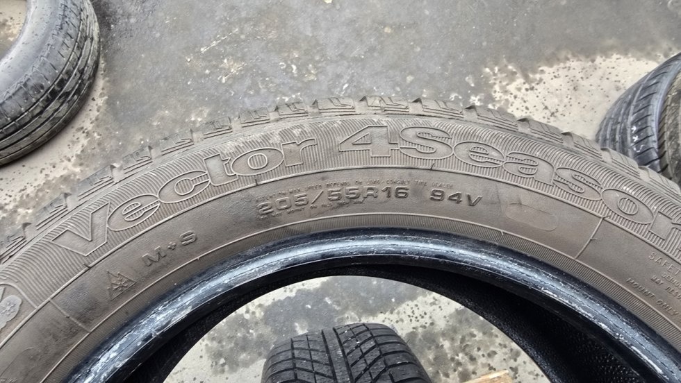 Celoroční pneu 205/55/16 Good Year - 7