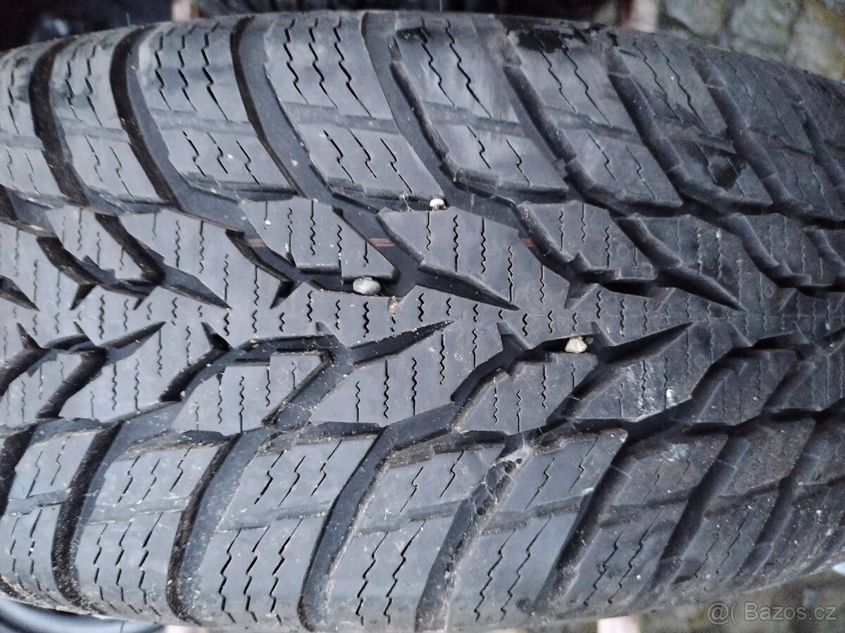 165/70/14 zimni pneu CONTI a NOKIAN 165/70 R14 - 7