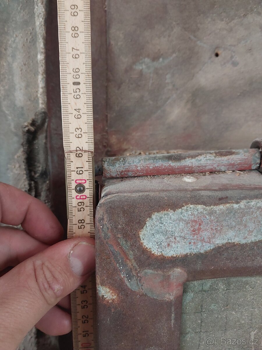 Střešní plechové okno - 7