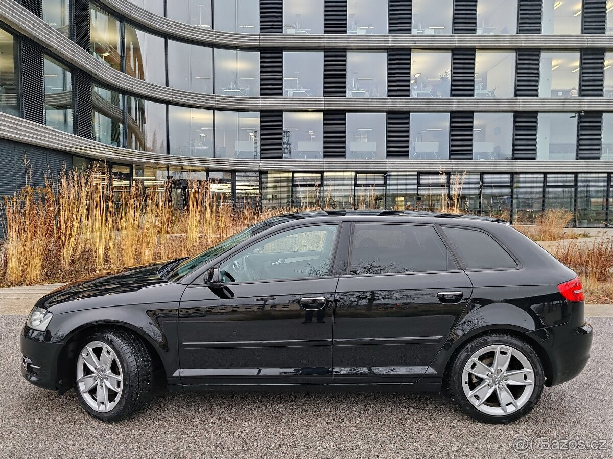 Audi A3 Sportback rok 2011 1.4 Tfsi 92kW benzín 132000km - 7