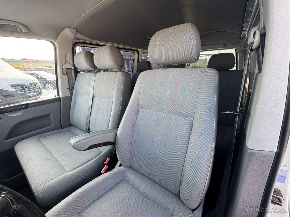Volkswagen Transporter 1,9 TDI 63KW TAŽNÉ PNEU 6 MÍST - 7
