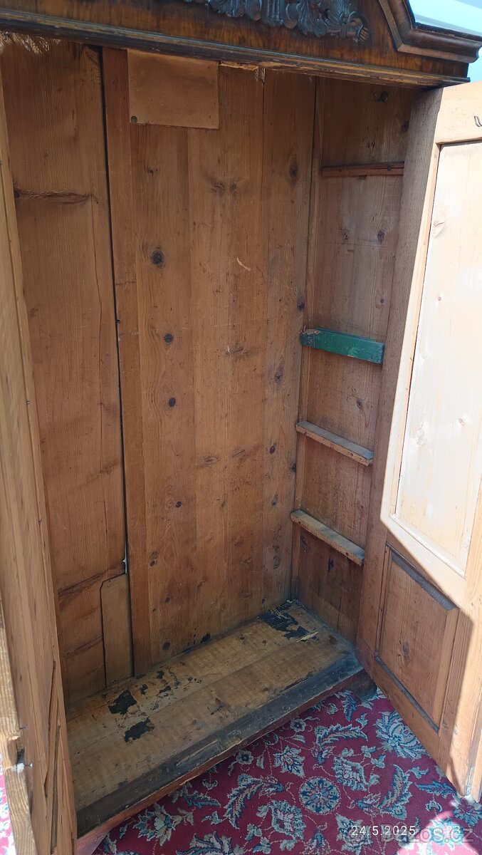 Historická skřín z 1.republiky - 7