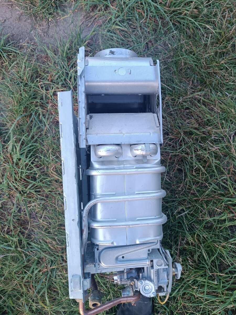 Plynový ohřívač vody karma Vaillant atmoMAG - 7