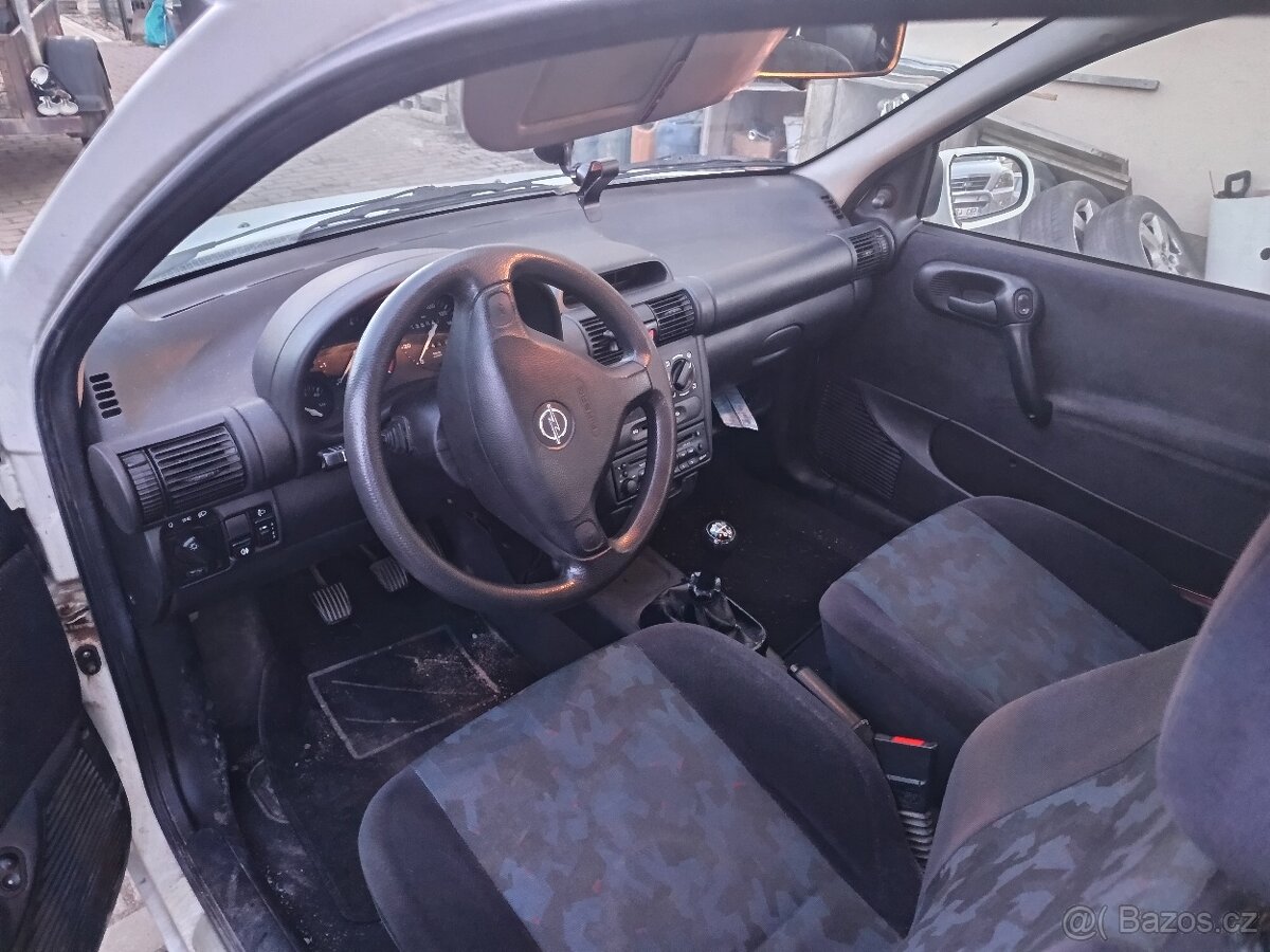 Corsa 1,2 16V - 7