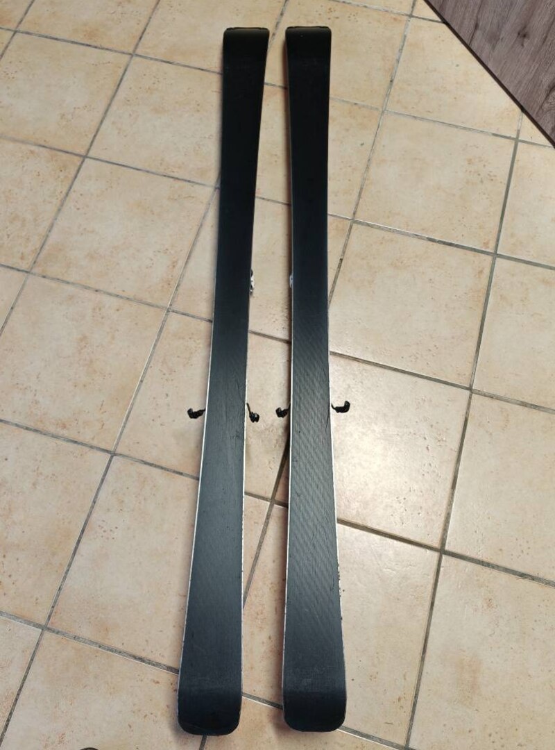 Lyže VOLKL CODE 7.4 red - 7