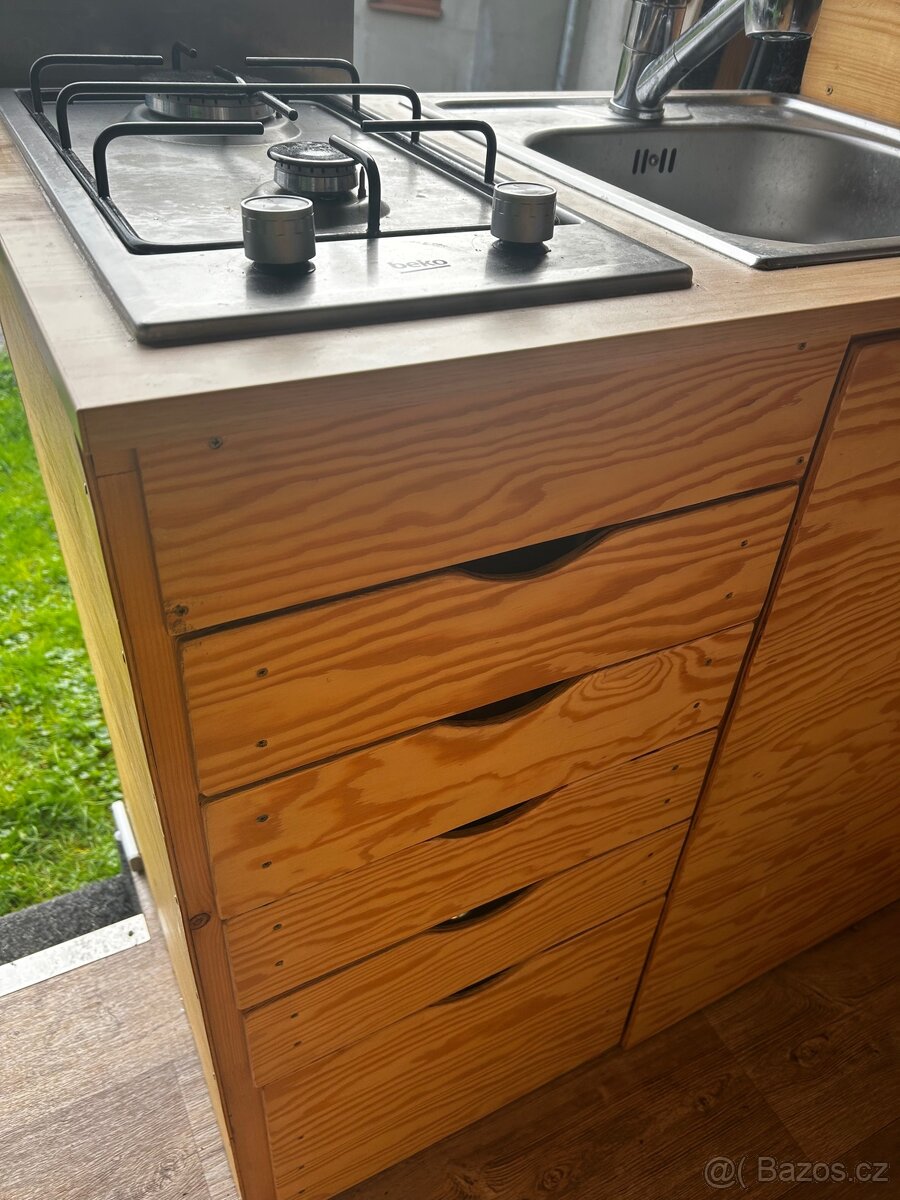 Obytná dodávka - 7