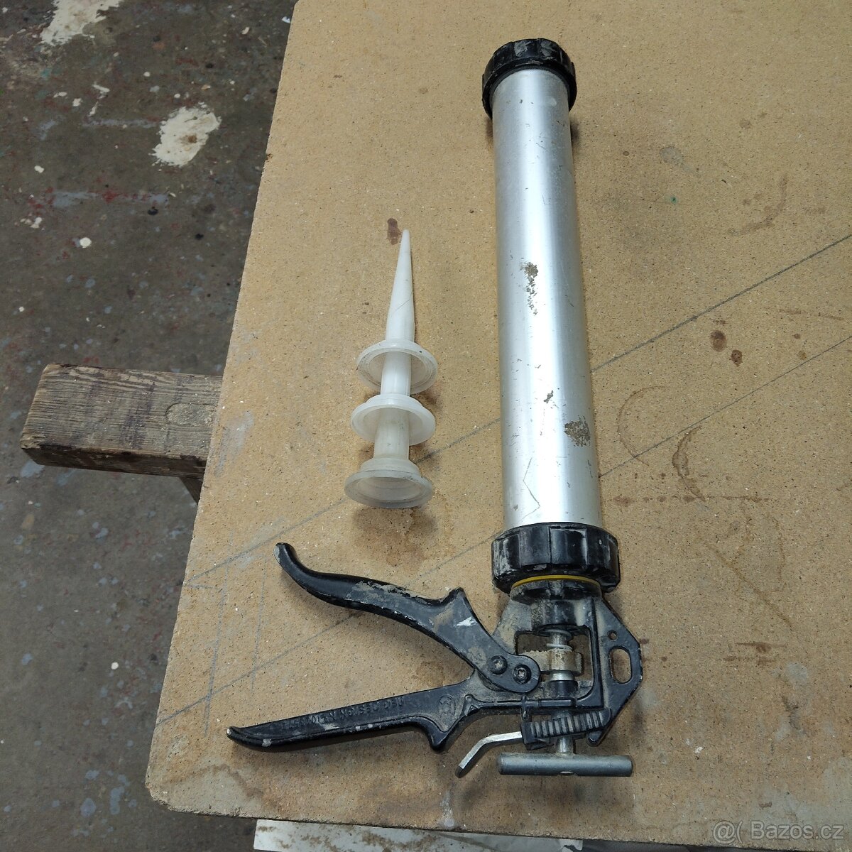 Pistole pro chemickou kotvu - 7