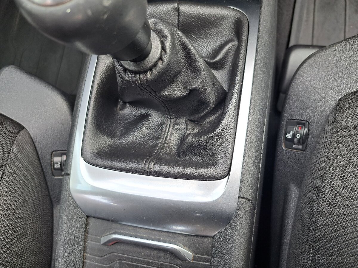 Citroën Grand C4 picasso 2.0HDi 7míst - 7