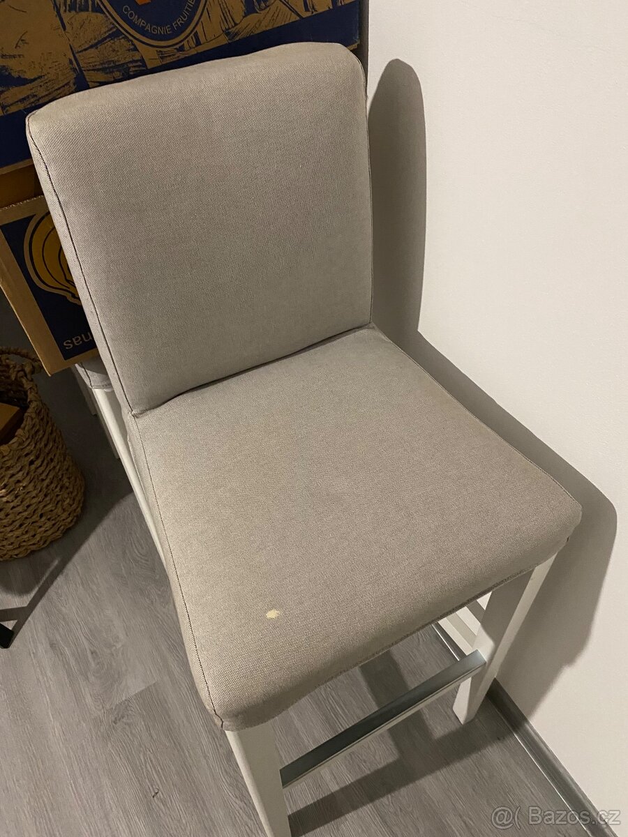 Barový stůl + 4 židle Ikea - 7