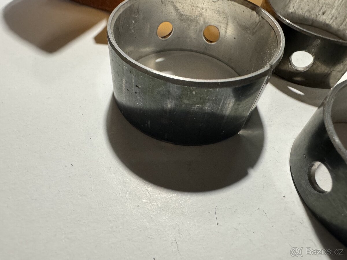 Volha Gaz Uaz,pouzdra uložení vačkové hřídele, nové originál - 7