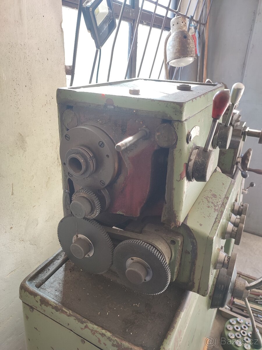 Soustruh KART Emu 200 - 7