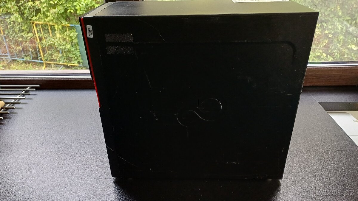 Fujitsu celsius W550 MT - 7