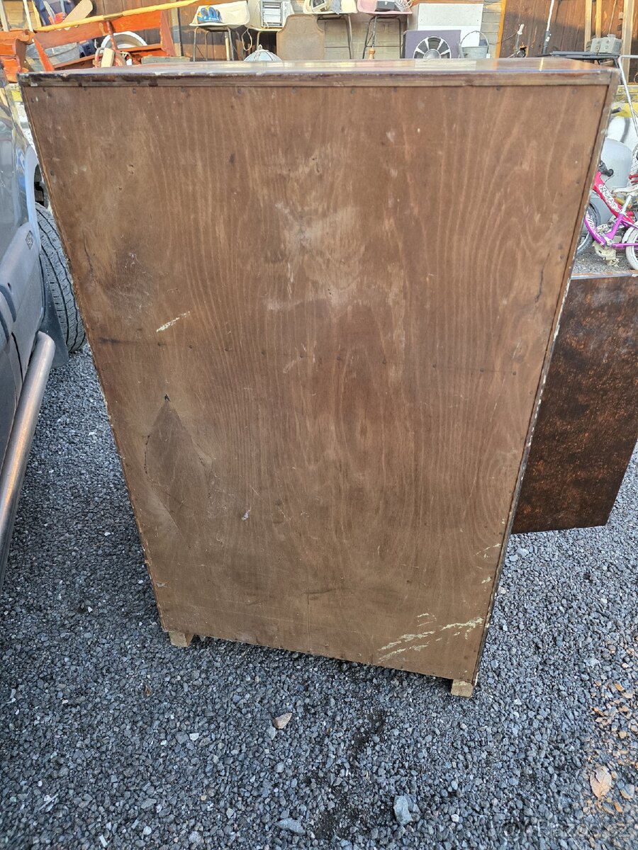 Stará skříňka - 7