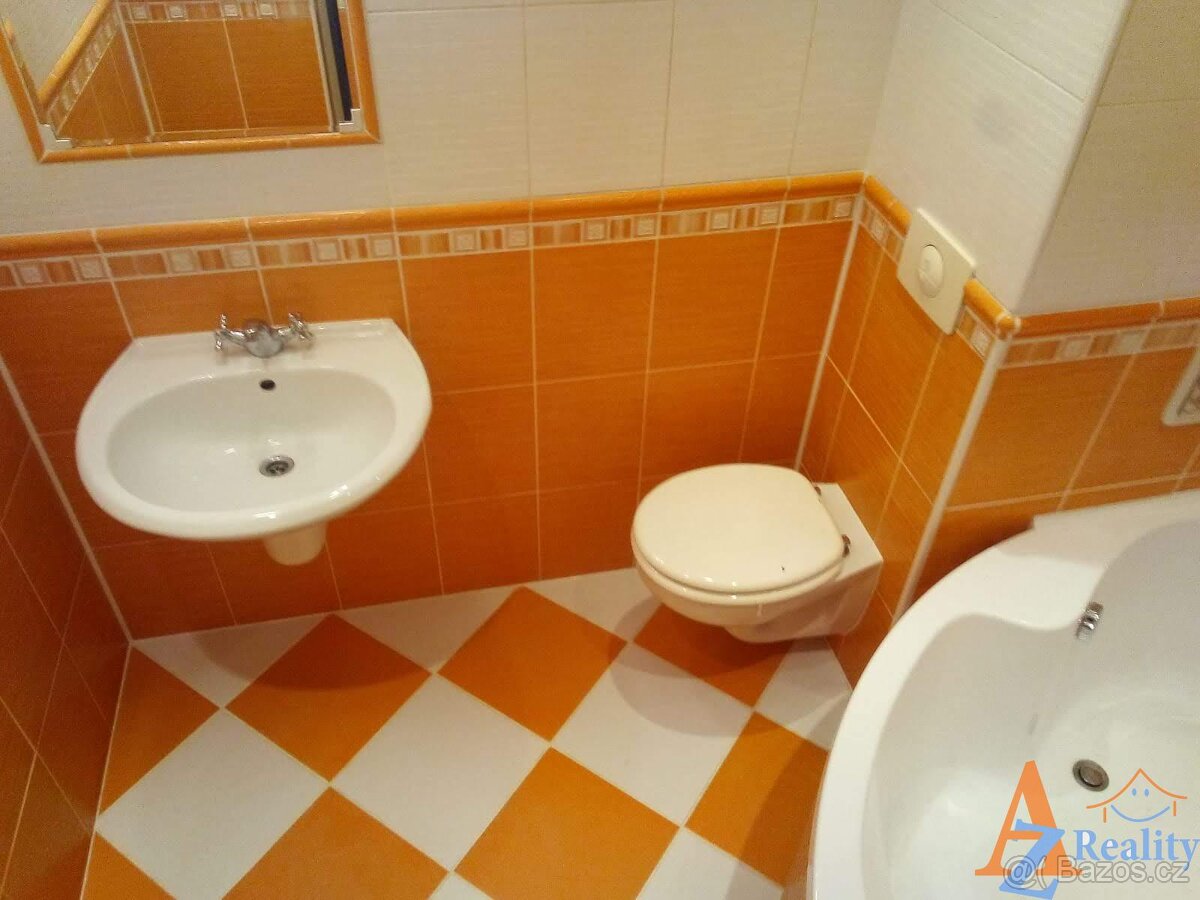 Nabízíme pronájem bytu 3+1, v ulici Beethovenova, Chomutov. - 7