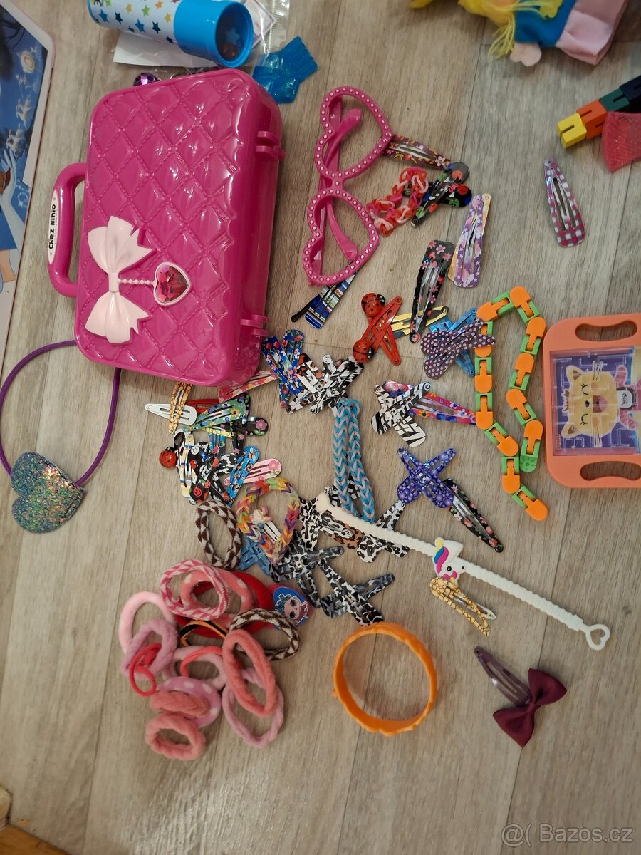 Hračky 50 Kusů, Barbie, štěkající pes, svítící lampa - 7