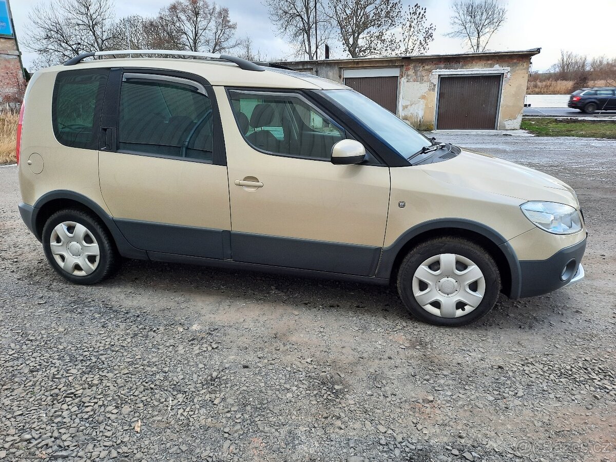 Škoda Roomster scout panorama 1.2 TSI 77kw r.2012 serv.kniha - 7
