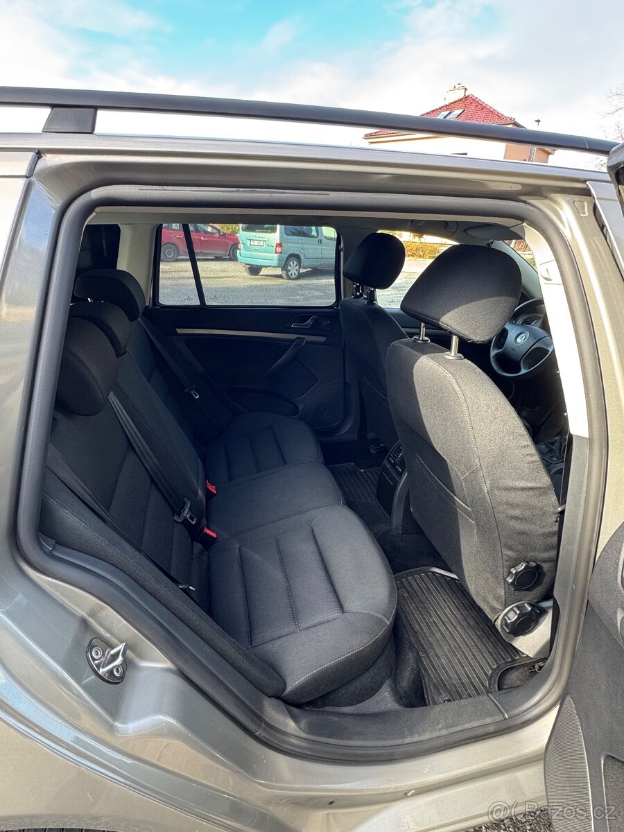 Škoda Octavia II 1.6 FSI 85kw - 7