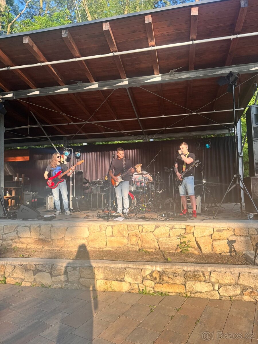 Hledáme bubeníka - 7