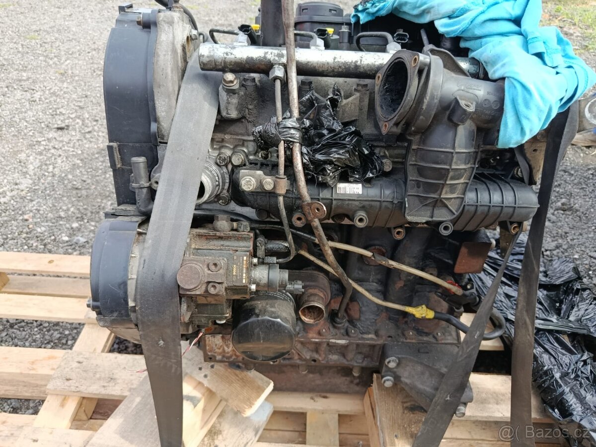 Prodám iveco daily 2012 2,3 93 kw a motor - 7