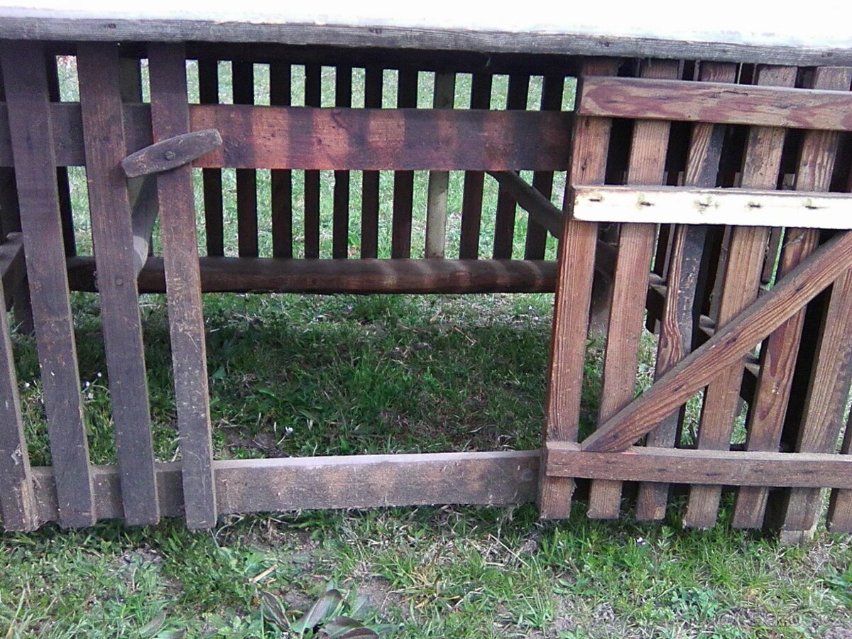 přístřešek pro kuřata - 7