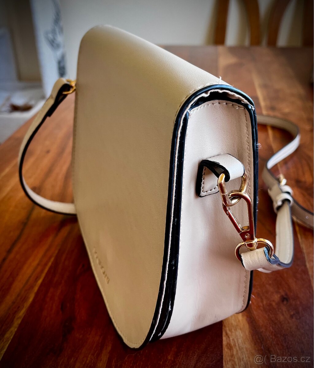 Crossbody kabelka krémově bílá - 7