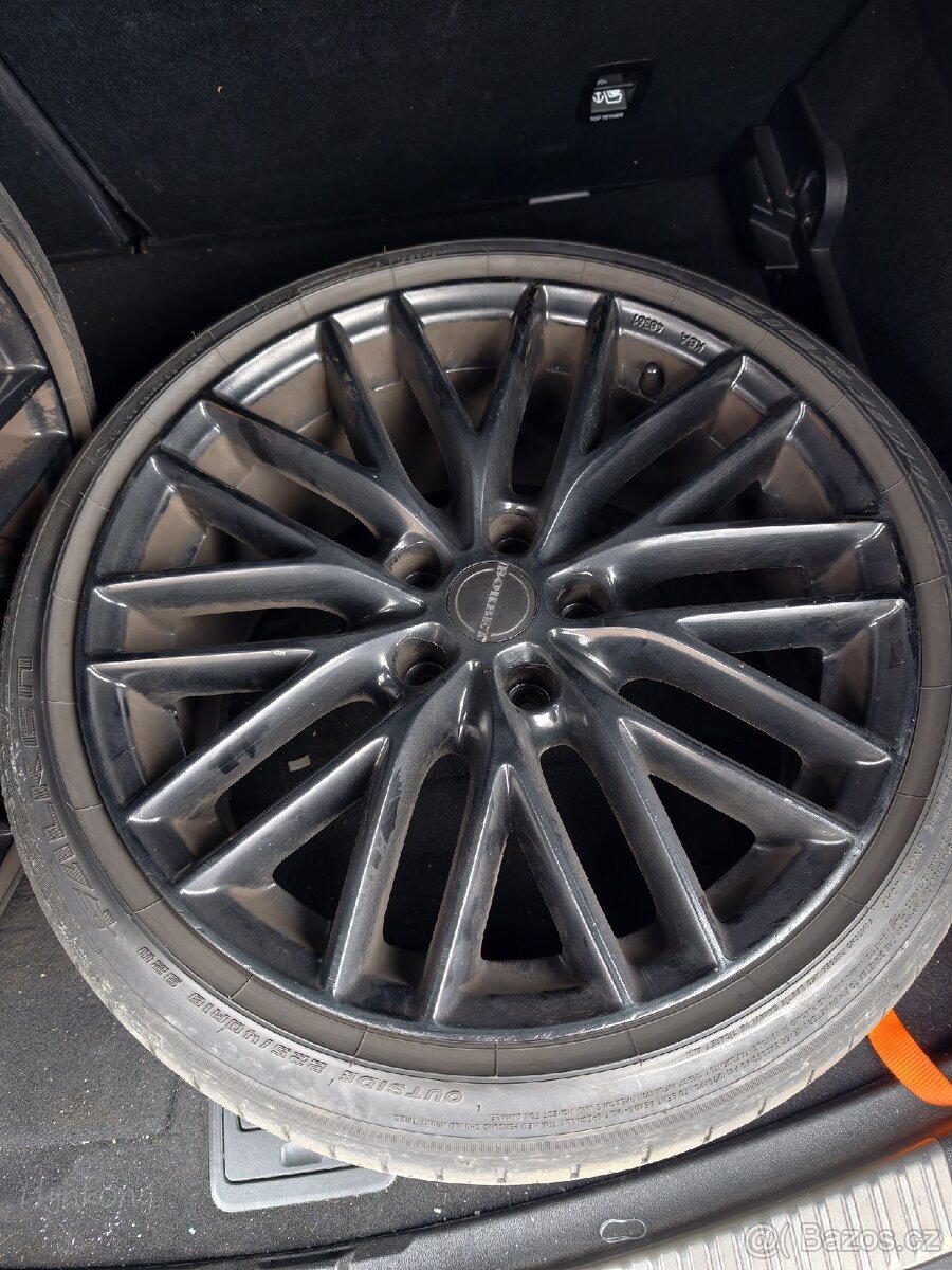 ALU 5x114,3 r18 et40 8j - 7