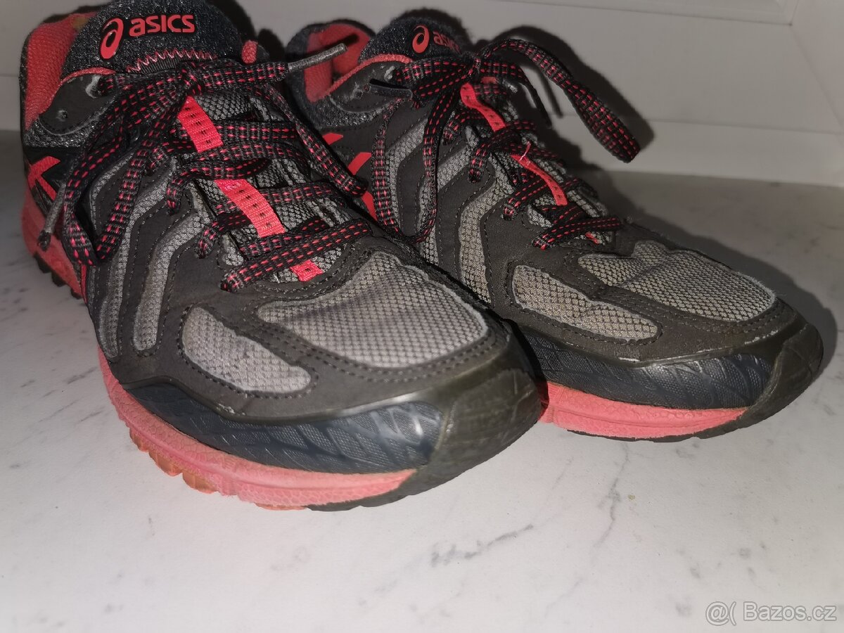 Dětské sportovní boty ASICS Gel - Fuji Attack 5 GTX , vel.37 - 7
