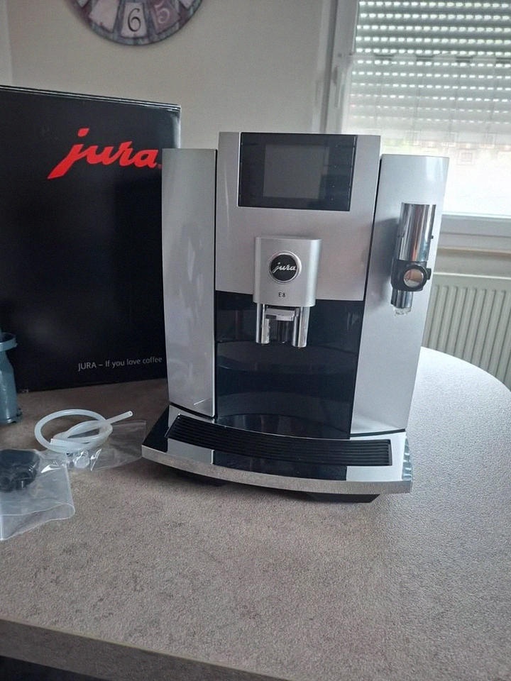 Automatický kávovar Jura E8 - 7