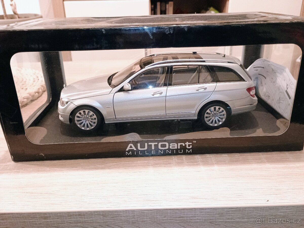 Mercedes-Benz C-Klasse Autoart 1:18 - 7
