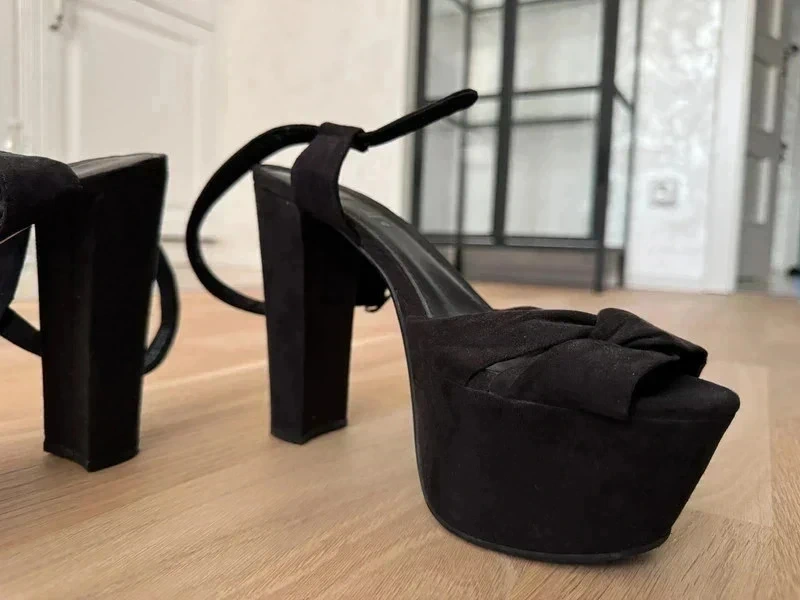 Černé sandály na platformě - 7