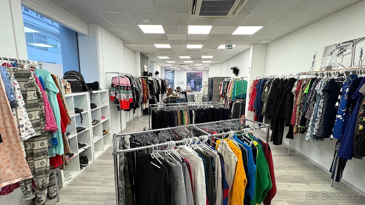 Pronájem obchodního prostoru 128m2 v centru města - 7