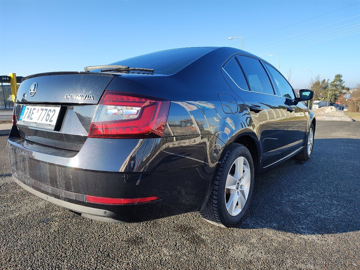 Škoda Octavia 2.0TSI/140kW/DSG/STYLE - 7