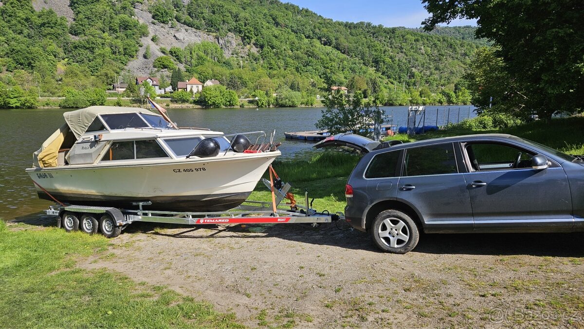 Motorova kajutova lod Windy24 - pěkný stav - 7