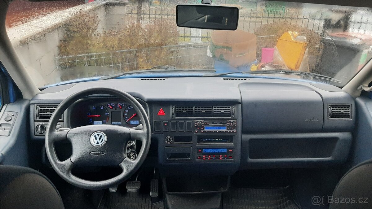 T 4 Caravelle 9 míst 2. majitel servis.kniha long - 7