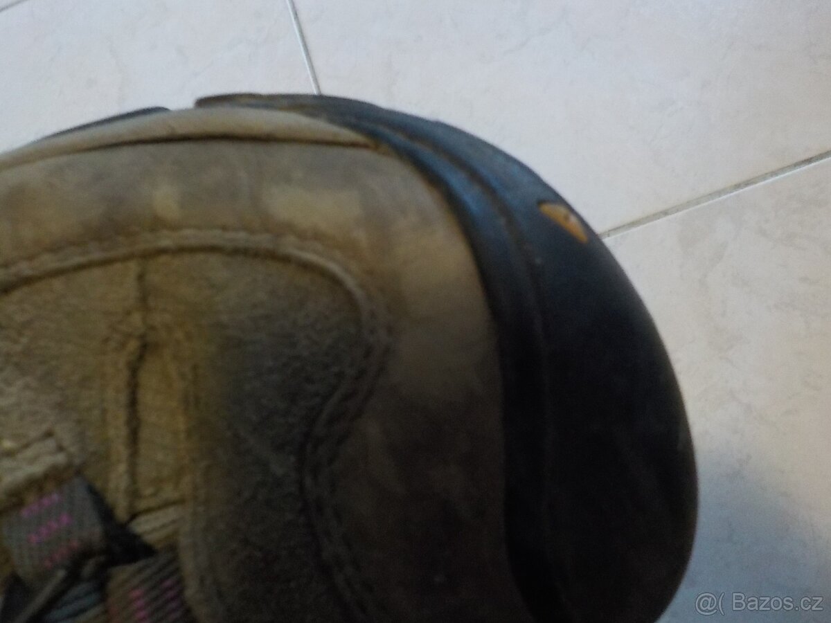 Keen out boty vel 38,5 - 7